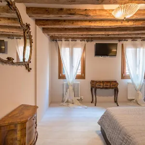 andrea-venice-flat-3rd-floor.hotelinveneto.com/